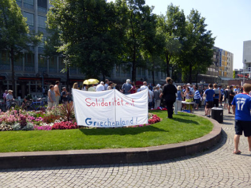 Solidaritätsaktion für Griechenland am 4. Juli 2015 auf dem Paradeplatz in Mannheim, Foto: Avanti²