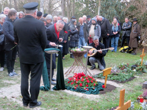  Abschied von Peter-Langos auf dem Tübinger Bergfriedhof am 23. 12. 2015, Foto: Avanti²