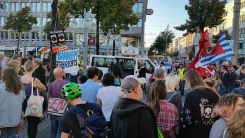 Gegendemonstration gegen AFD-Hetze am 29.9.2016 in Mannheim. Foto: Avanti²