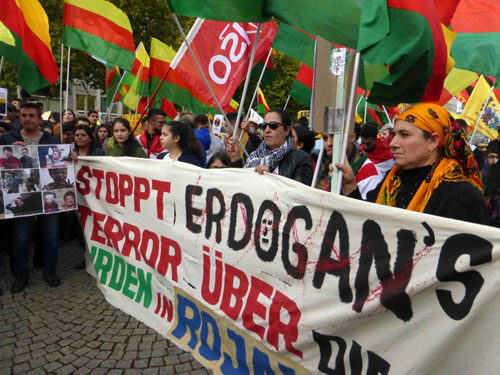 Protest in Mannheim gegen Erdogans Überfall auf Nordsyrien, 12. Oktober 2019 (Foto Avanti²)