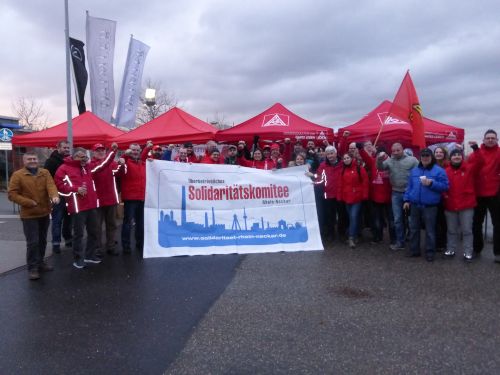 24-Stundenstreik der IGM beim Benz in Mannheim, 2. Februar 2018. (Foto: Avanti²)