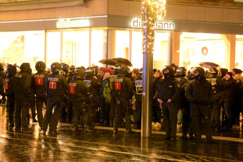 „Corona-Proteste“ in Mannheim, 27. Dezember 2021. (Foto: helmut-roos@web.de.)