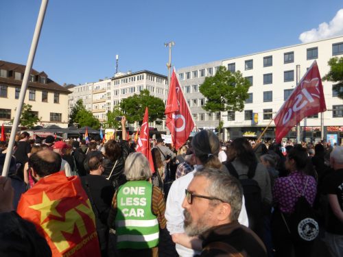 Protest gegen Polizeigewalt auf dem Mannheimer Marktplatz, 7. Mai 2022. (Foto: Avanti²)