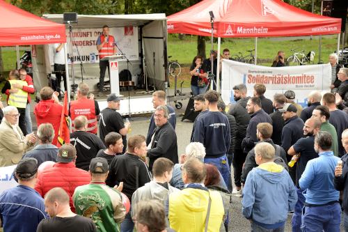 Protestaktion der ZF-Belegschaft in Mannheim, 10. September 2024. (Foto: Helmut Roos.)
