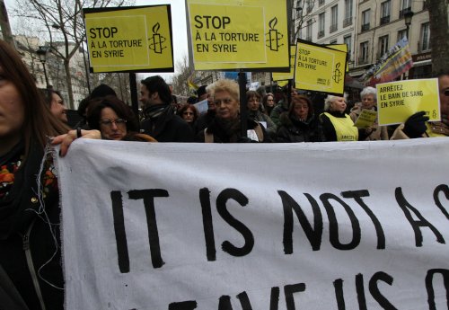 Demo in Paris gegen das syrische Folterregime in Syrien, 16. März 2013. (Foto: Photothèque Rouge/JMB.)