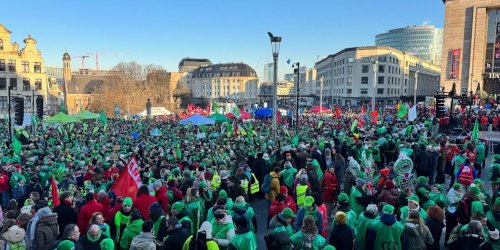 Generalstreik in Brüssel, 25. November 2025. (Foto: www.gaucheanticapitaliste.org.) Generalstreik in Brüssel, 25. November 2025. (Foto: www.gaucheanticapitaliste.org.)
