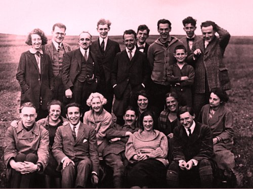 Erstes Seminar des Instituts in Geraberg, Mai 1923.  (Foto:Gemeinfrei - CC BY-SA 3.0.)