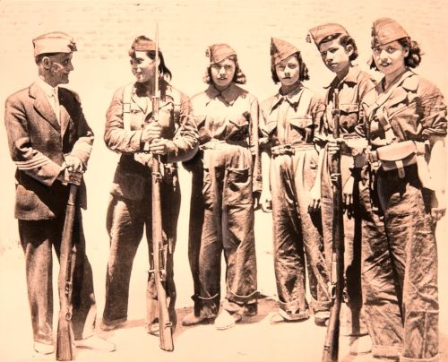 Milizionärinnen in Katalonien, 1936. (Foto: Gemeinfrei [Bearbeitung A²].)
