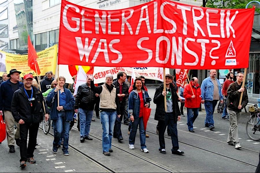 DGB-Demo in Mannheim, 1. Mai 2013. (Foto: Helmut Roos.) DGB-Demo in Mannheim, 1. Mai 2013. (Foto: Helmut Roos.)